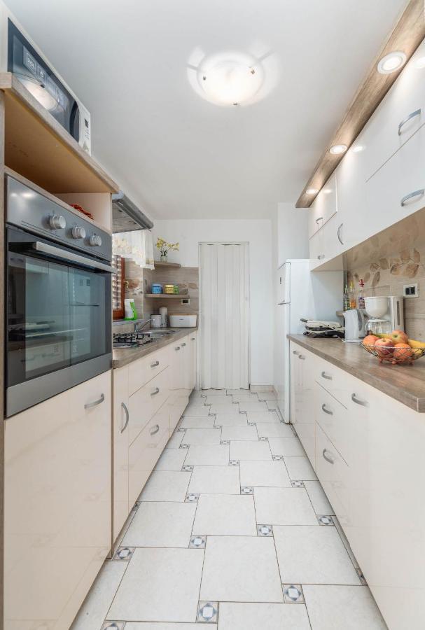 Apartment Villa Nera Пула Экстерьер фото