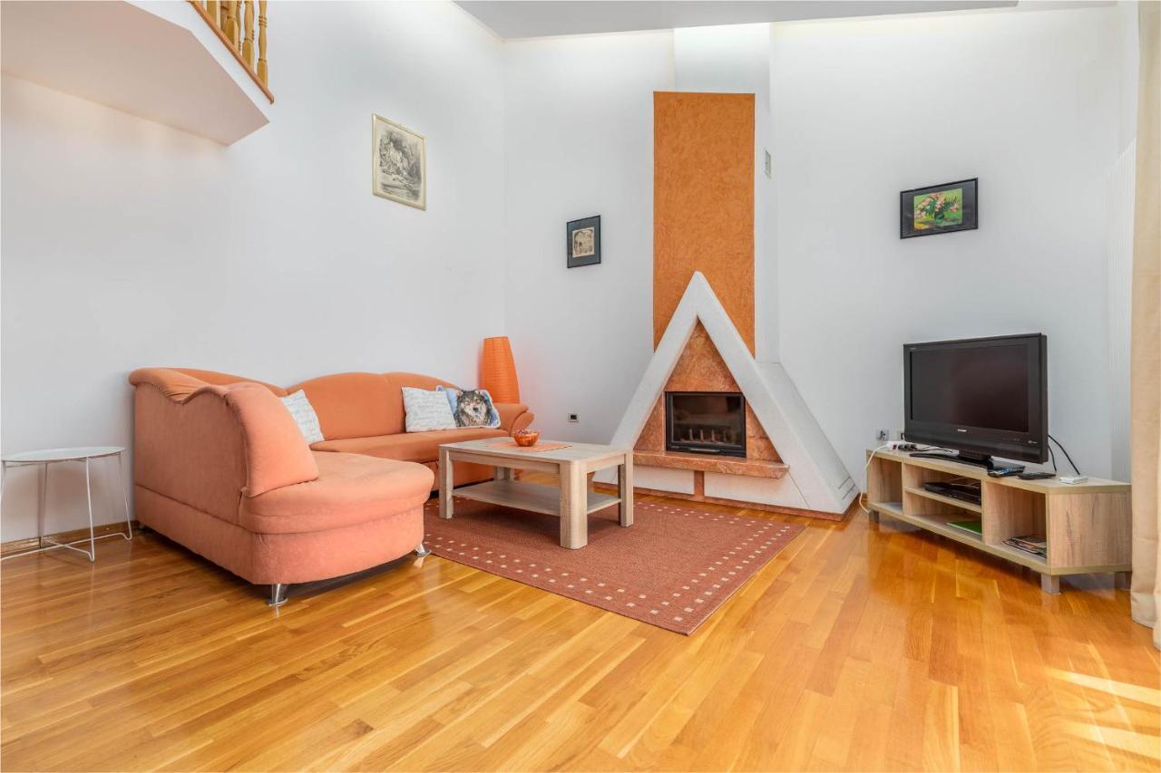 Apartment Villa Nera Пула Экстерьер фото